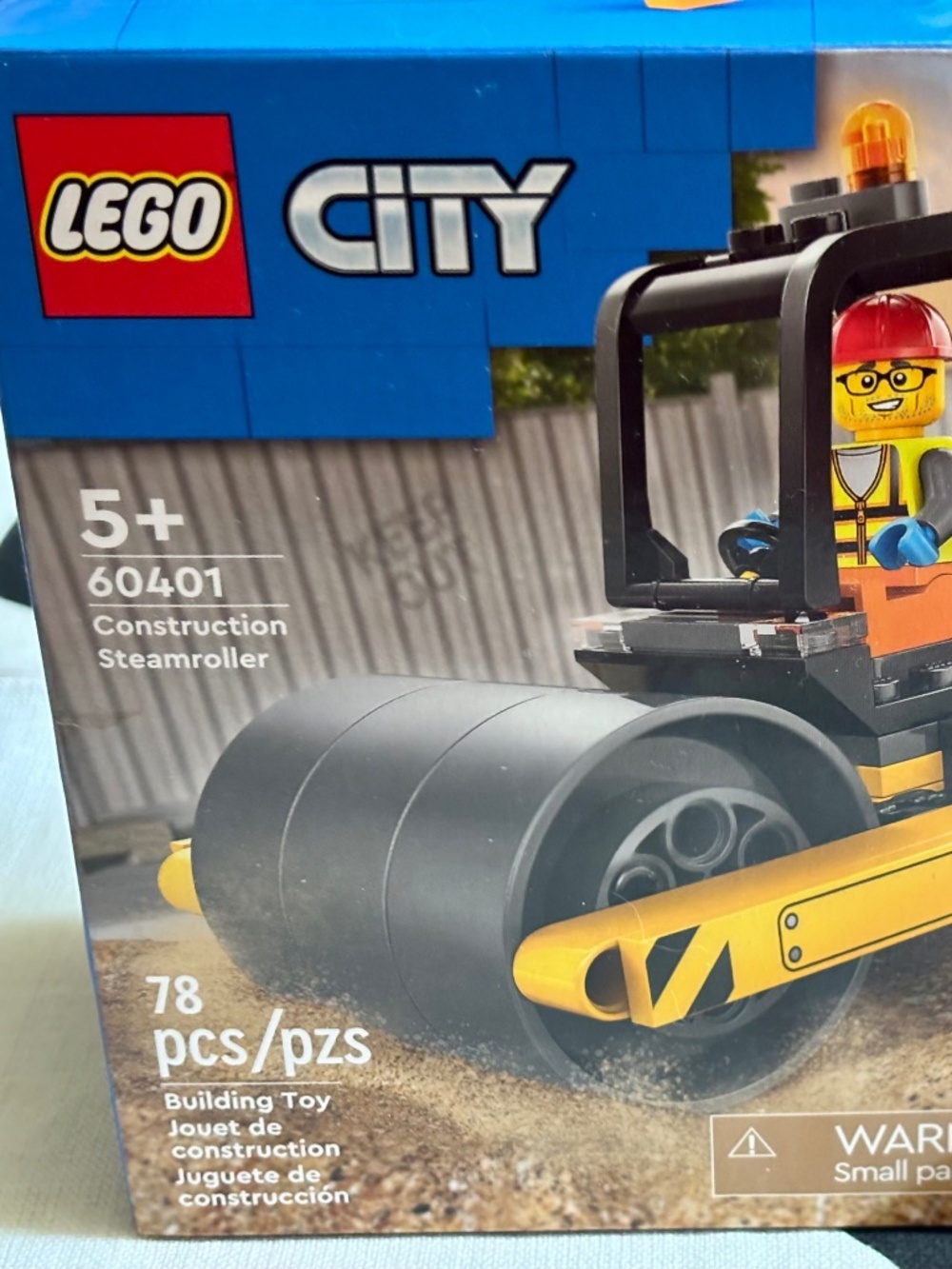 LEGO CITY "Construction Steamroller" 60401 UNOPENED *small dent at the top of bo